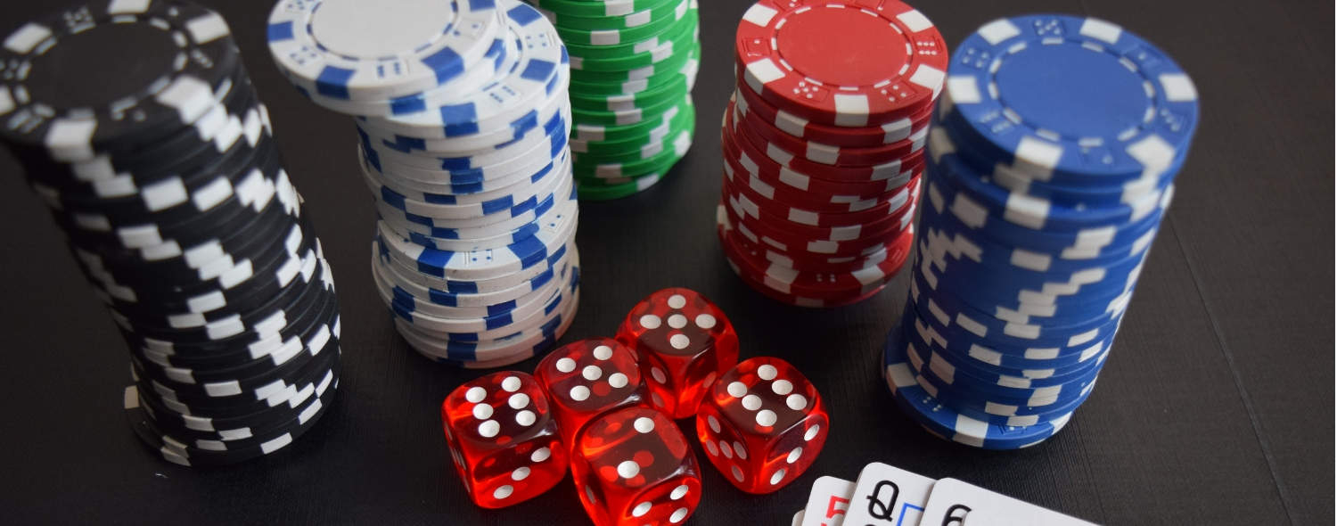 Qui contrôle les casinos en ligne ?